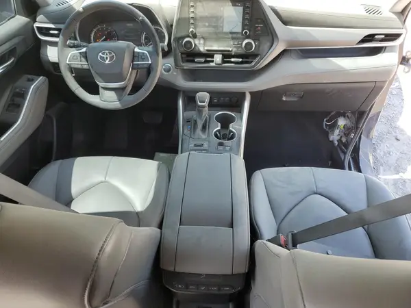 5TDHZRBH1NS234913 2022 TOYOTA HIGHLANDER - Image 8