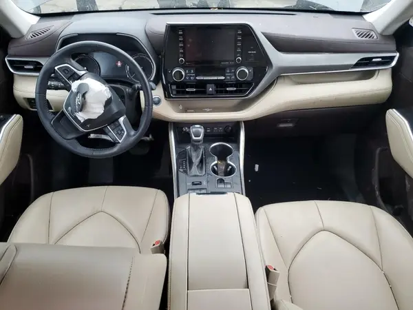 5TDHZRBH1NS562459 2022 TOYOTA HIGHLANDER - Image 8