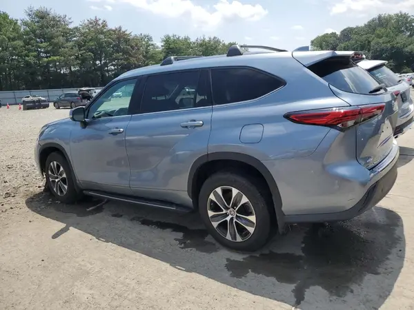 5TDHZRBH2LS035690 2020 TOYOTA HIGHLANDER - Image 2