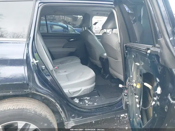 5TDHZRBH2LS048620 2020 TOYOTA HIGHLANDER - Image 8