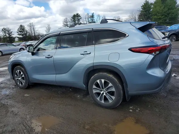 5TDHZRBH2LS049363 2020 TOYOTA HIGHLANDER - Image 2