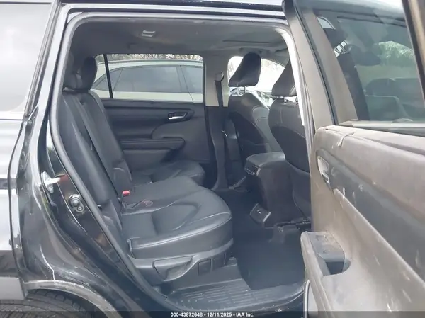 5TDHZRBH2LS512182 2020 TOYOTA HIGHLANDER - Image 8