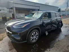 5TDHZRBH2MS070358 2021 TOYOTA HIGHLANDER