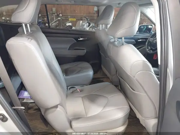 5TDHZRBH2MS092229 2021 TOYOTA HIGHLANDER - Image 8
