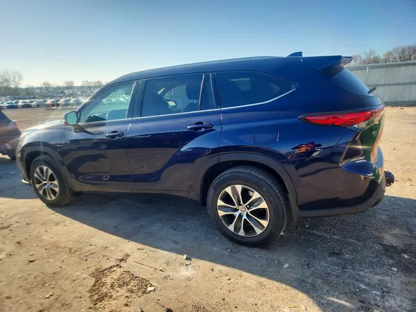 5TDHZRBH2MS114570 2021 TOYOTA HIGHLANDER - Image 2