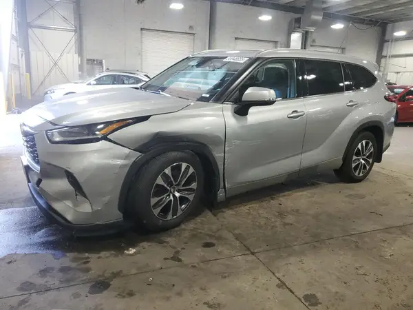 5TDHZRBH2MS541196 2021 TOYOTA HIGHLANDER - Image 1