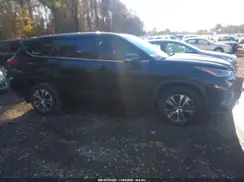 5TDHZRBH2NS163821 2022 TOYOTA HIGHLANDER