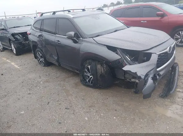 5TDHZRBH2NS179288 2022 TOYOTA HIGHLANDER - Image 1
