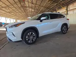 5TDHZRBH2NS575673 2022 TOYOTA HIGHLANDER