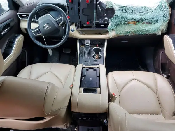 5TDHZRBH2NS578170 2022 TOYOTA HIGHLANDER - Image 8