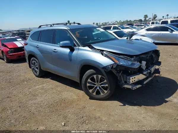 5TDHZRBH3LS020065 2020 TOYOTA HIGHLANDER - Image 1