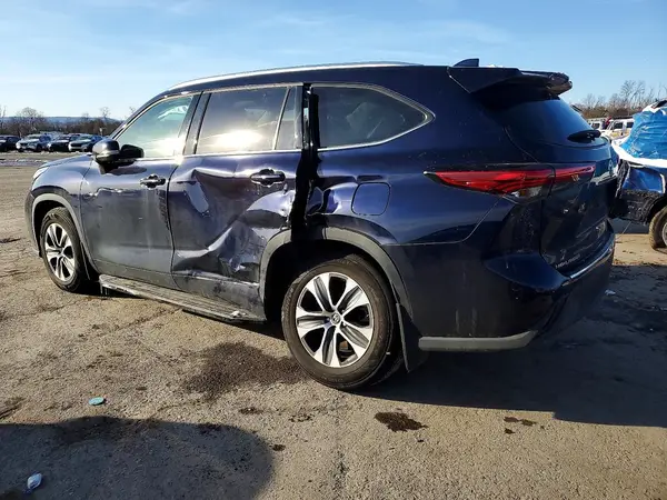 5TDHZRBH3MS158237 2021 TOYOTA HIGHLANDER - Image 2