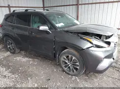 5TDHZRBH3MS558217 2021 TOYOTA HIGHLANDER