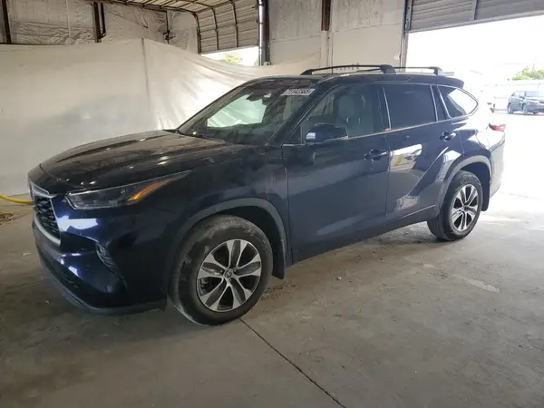 5TDHZRBH3NS204246 2022 TOYOTA HIGHLANDER - Image 1