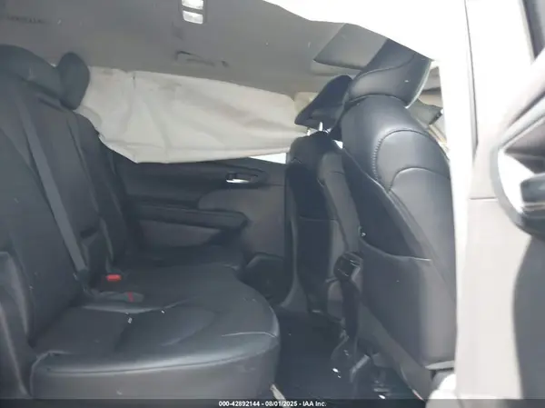 5TDHZRBH3NS214999 2022 TOYOTA HIGHLANDER - Image 8