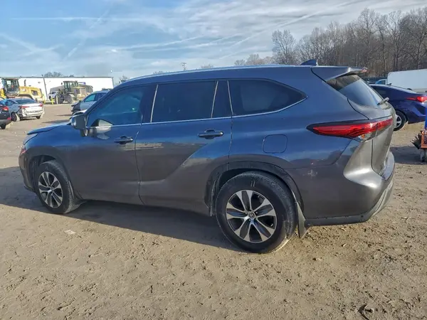 5TDHZRBH4LS035819 2020 TOYOTA HIGHLANDER - Image 2