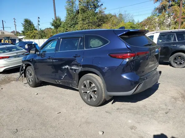 5TDHZRBH4MS109564 2021 TOYOTA HIGHLANDER - Image 2