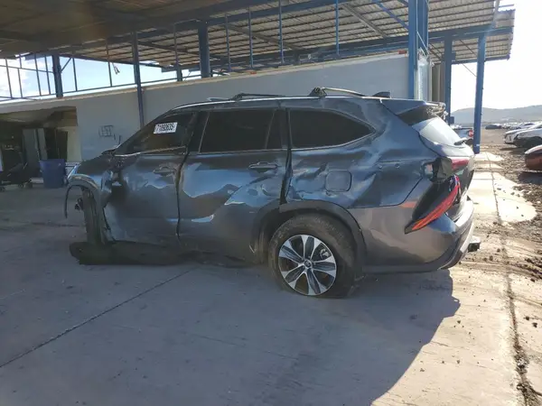 5TDHZRBH4MS126123 2021 TOYOTA HIGHLANDER - Image 2