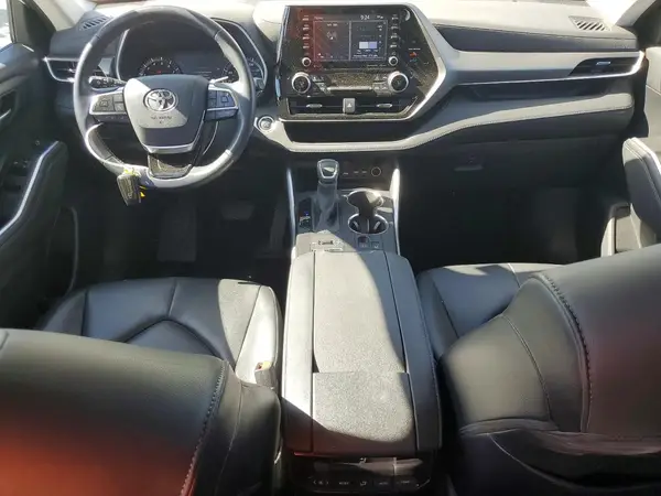 5TDHZRBH4MS538011 2021 TOYOTA HIGHLANDER - Image 8