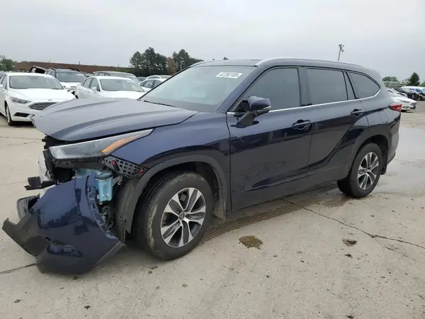 5TDHZRBH4NS574864 2022 TOYOTA HIGHLANDER - Image 1