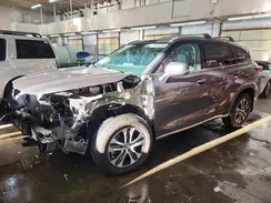 5TDHZRBH4NS584732 2022 TOYOTA HIGHLANDER