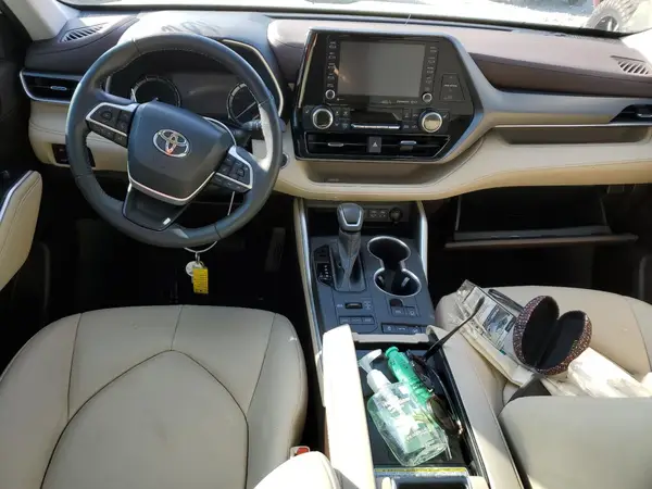 5TDHZRBH4NS590367 2022 TOYOTA HIGHLANDER - Image 8