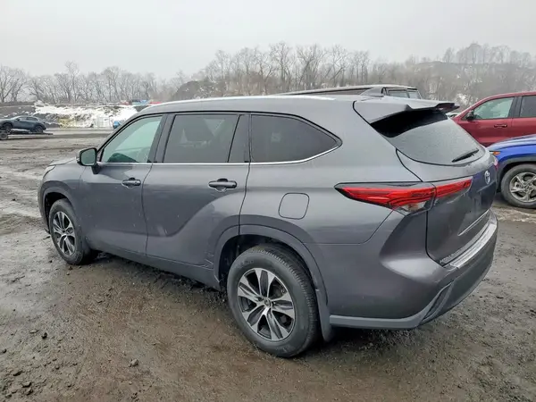 5TDHZRBH5LS050393 2020 TOYOTA HIGHLANDER - Image 2