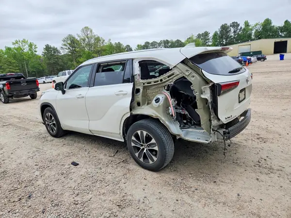 5TDHZRBH5LS521250 2020 TOYOTA HIGHLANDER - Image 2