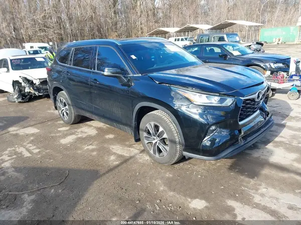 5TDHZRBH5MS066448 2021 TOYOTA HIGHLANDER - Image 1