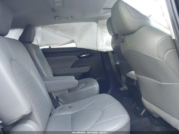 5TDHZRBH5MS117074 2021 TOYOTA HIGHLANDER - Image 8