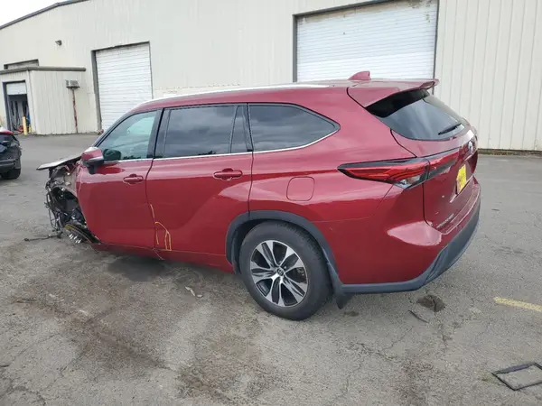 5TDHZRBH5MS122811 2021 TOYOTA HIGHLANDER - Image 2