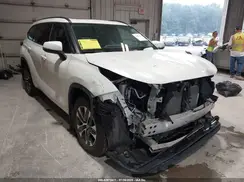 5TDHZRBH5MS537126 2021 TOYOTA HIGHLANDER