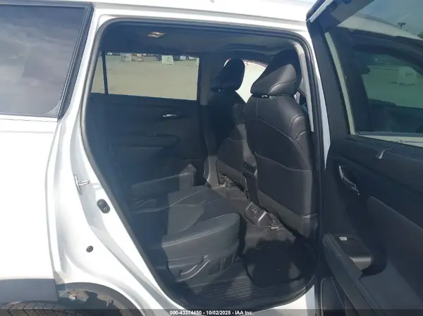 5TDHZRBH5NS167300 2022 TOYOTA HIGHLANDER - Image 8