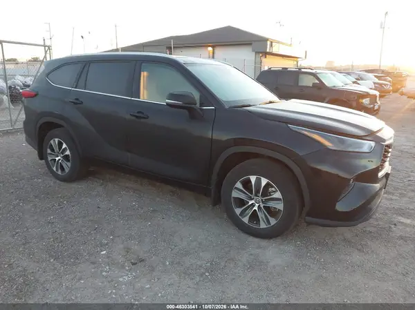 5TDHZRBH5NS252900 2022 TOYOTA HIGHLANDER - Image 1