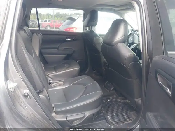 5TDHZRBH5NS585341 2022 TOYOTA HIGHLANDER - Image 8