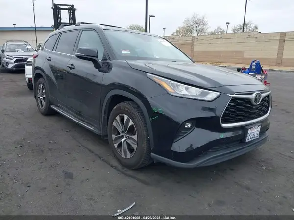 5TDHZRBH6LS501945 2020 TOYOTA HIGHLANDER - Image 1