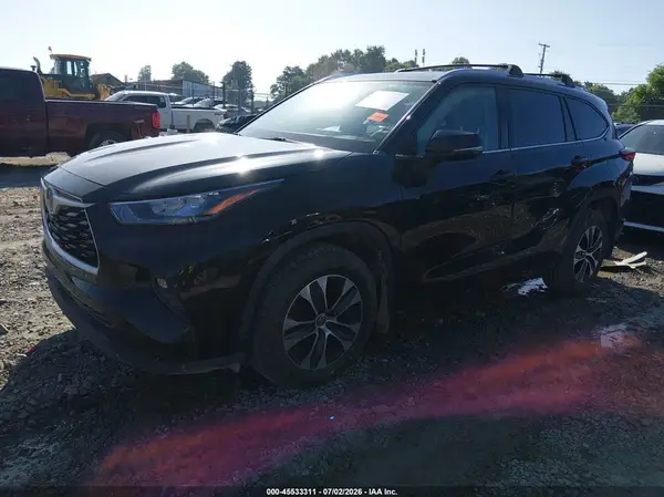5TDHZRBH6LS513609 2020 TOYOTA HIGHLANDER - Image 2