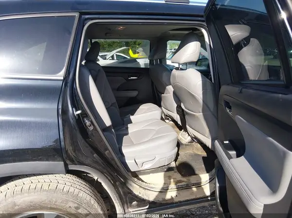 5TDHZRBH6LS513609 2020 TOYOTA HIGHLANDER - Image 8