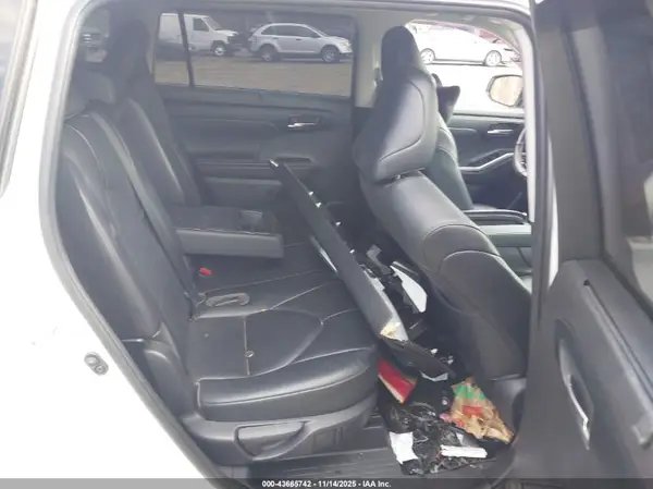 5TDHZRBH6MS085056 2021 TOYOTA HIGHLANDER - Image 8