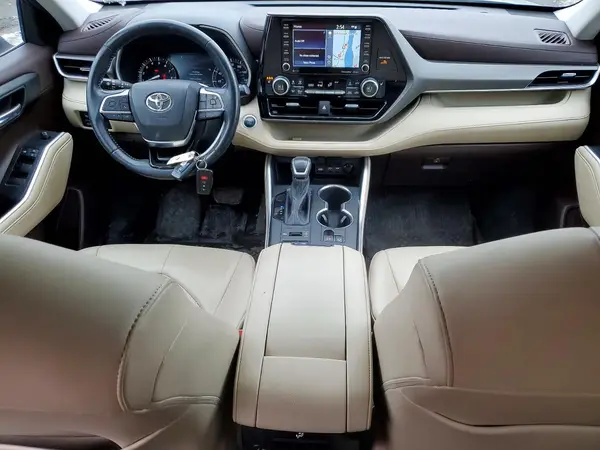 5TDHZRBH6MS097191 2021 TOYOTA HIGHLANDER - Image 8