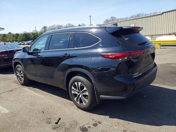 5TDHZRBH6MS120209 2021 TOYOTA HIGHLANDER - Image 2