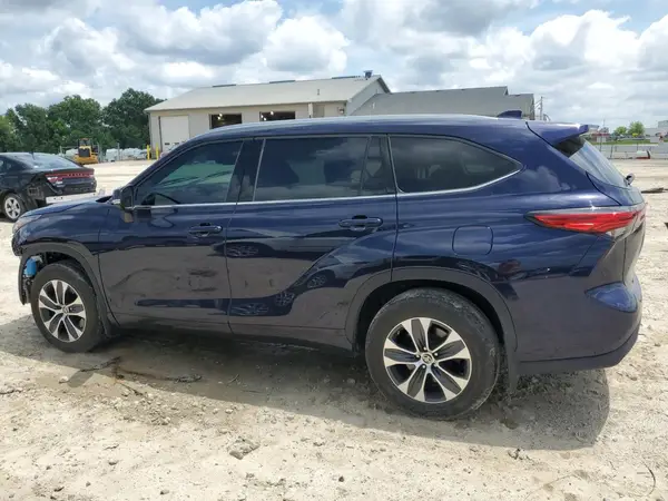 5TDHZRBH6MS125376 2021 TOYOTA HIGHLANDER - Image 2