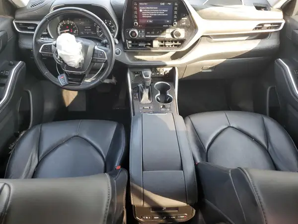 5TDHZRBH6MS528368 2021 TOYOTA HIGHLANDER - Image 8