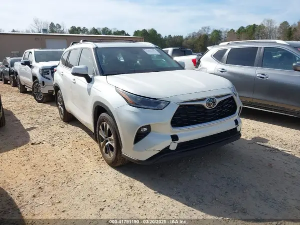 5TDHZRBH6MS539502 2021 TOYOTA HIGHLANDER - Image 1