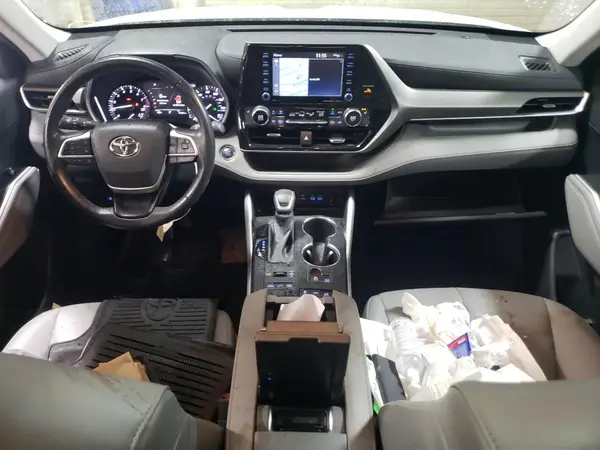 5TDHZRBH6NS165765 2022 TOYOTA HIGHLANDER - Image 8