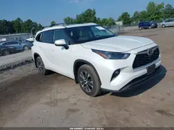 5TDHZRBH6NS172134 2022 TOYOTA HIGHLANDER