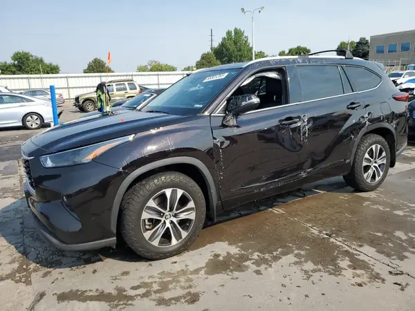 5TDHZRBH6NS183053 2022 TOYOTA HIGHLANDER - Image 1