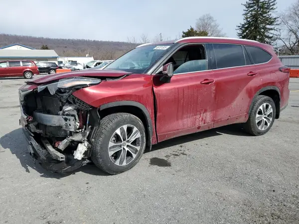 5TDHZRBH6NS586501 2022 TOYOTA HIGHLANDER - Image 1