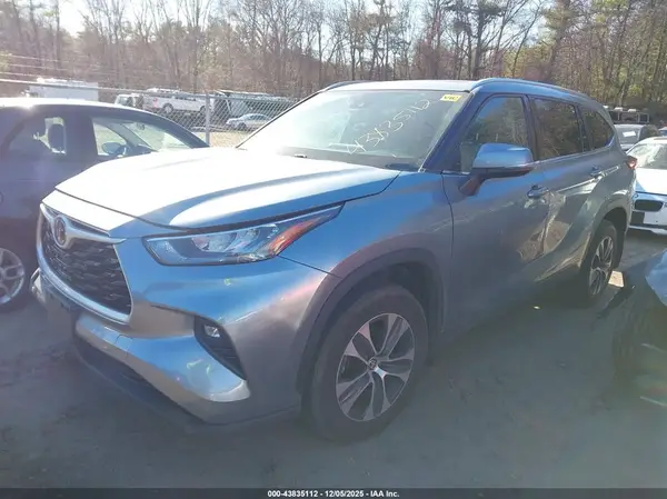 5TDHZRBH7LS017346 2020 TOYOTA HIGHLANDER - Image 2