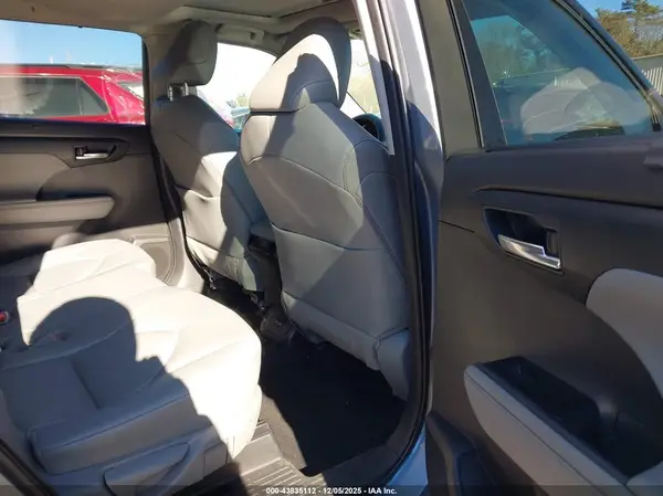 5TDHZRBH7LS017346 2020 TOYOTA HIGHLANDER - Image 8